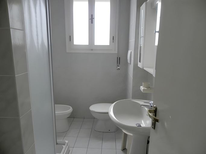 Bathroom 3, Soggiorno Tagliaferro, Livorno