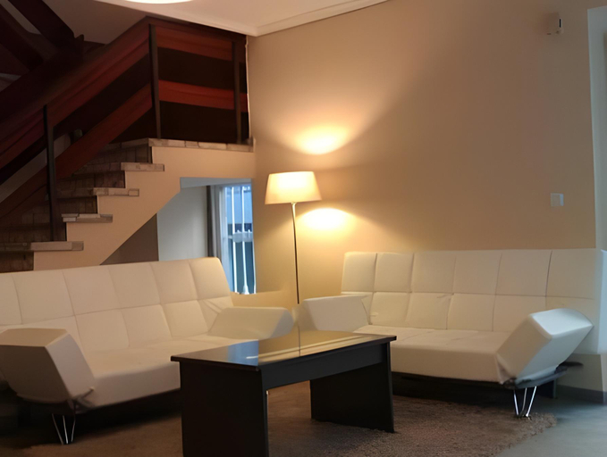 Others 5, Hotel Cais, Pontevedra