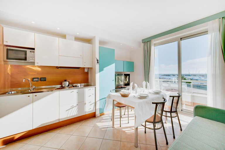 Dining Room 7