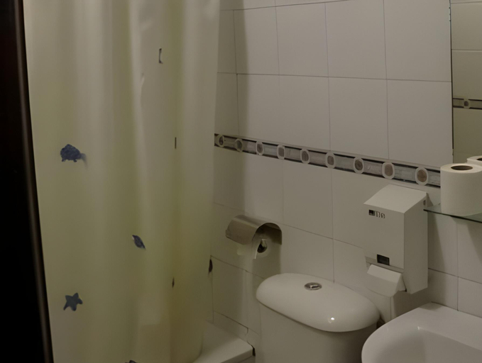 Bathroom 3, Hostal Paco´s, Sevilla