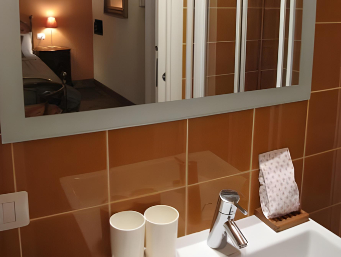 Bathroom 2, All'Opera Prima, Verona