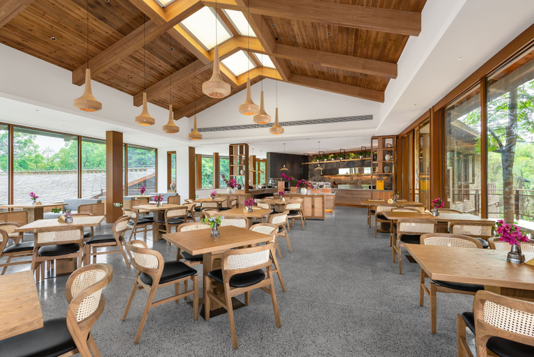 Food & Drinks, YAOJIA WATERFALL VILLAGE RESORT, Anshun
