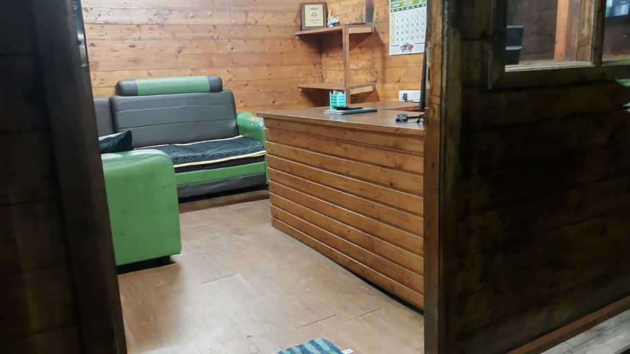 Public Area, Garden Wood Home Stays, Salem