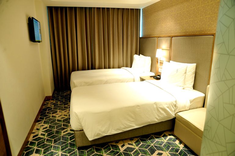 Bedroom 13
