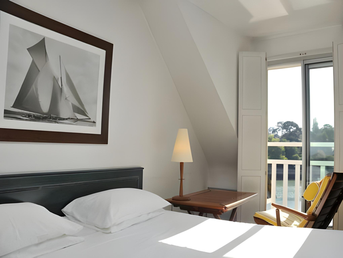 Bedroom 2, Hotel Beau Soleil, Loire-Atlantique