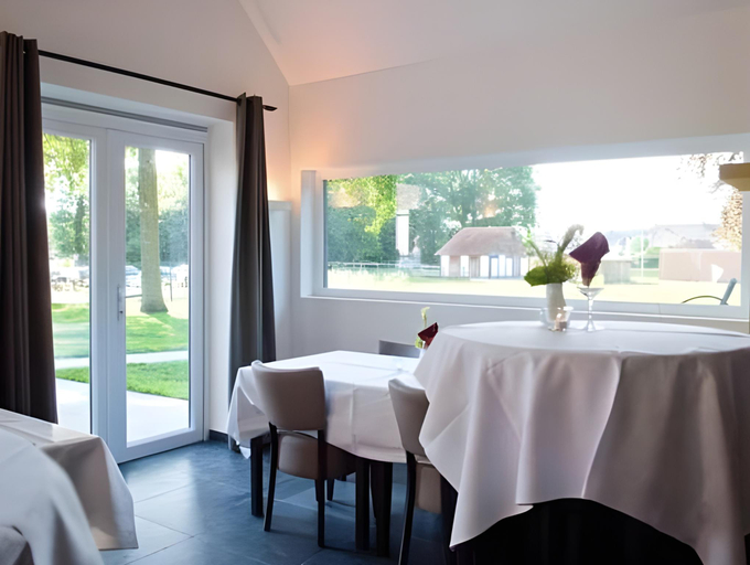 Others 4, Guesthouse De Casteleer, Antwerpen