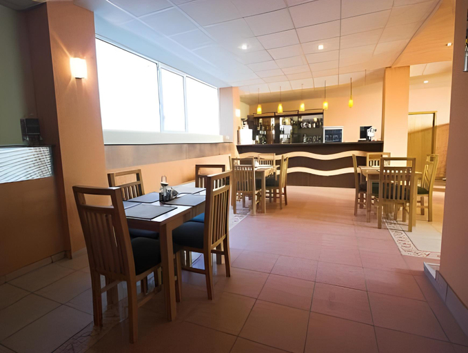 Food & Drinks 4, Hotel Charter Otopeni, Otopeni