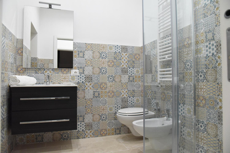 Others 4, Altemura Suites, Bari