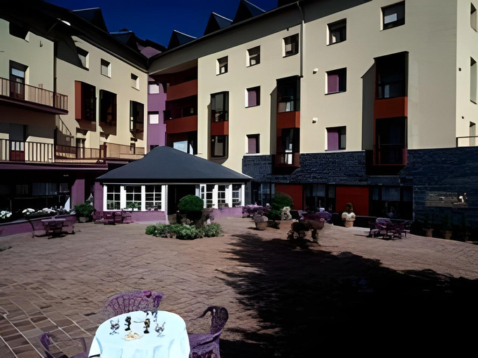 Exterior & Views 1, Hotel Cardos, Lleida
