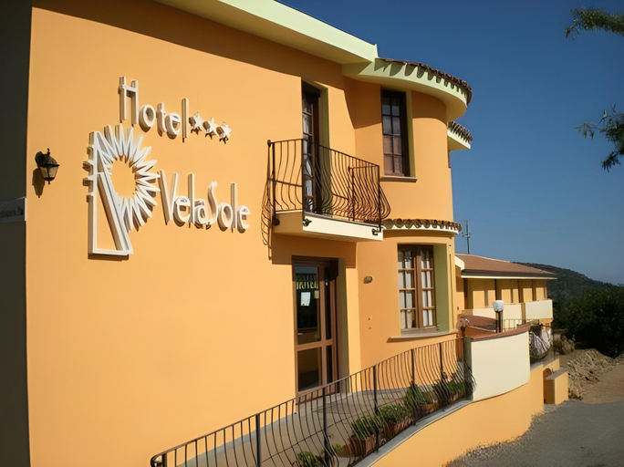 Exterior view 2, Hotel Velasole, Nuoro