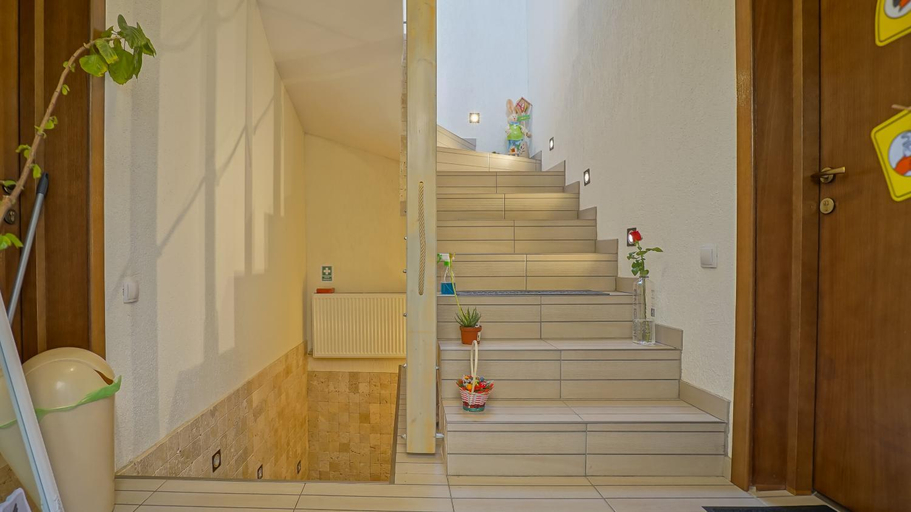 Others 5, Prime Residence, Brasov
