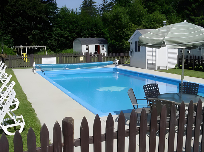 Sport & Beauty 5, Maple Terrace Motel, Berkshire