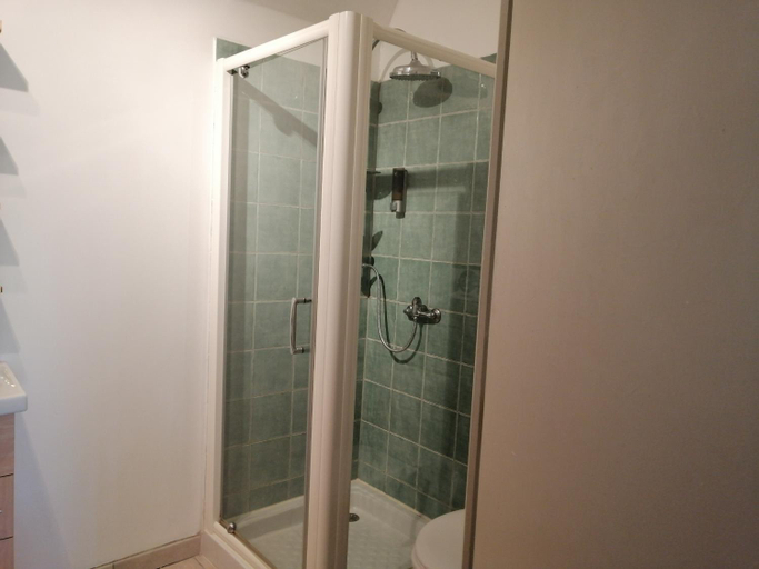 Bathroom 2, Le Mas des Lavandes, Drôme