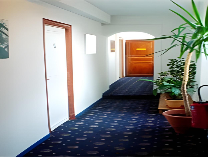 Others 5, Logis Hotel Central, Loiret