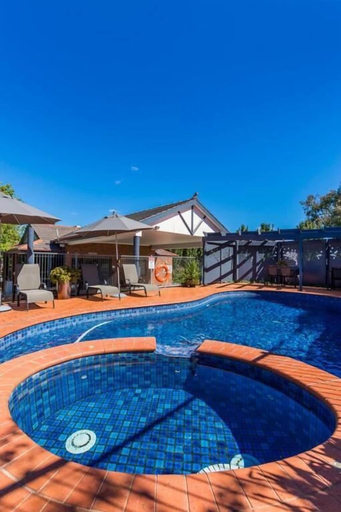 Sport & Beauty 5, Blazing Stump Motel & Suites, Wodonga