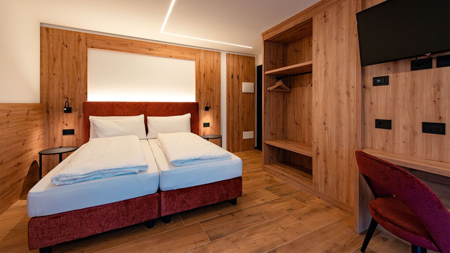 Bedroom 3, Dolomites Resort Formiè, Trento