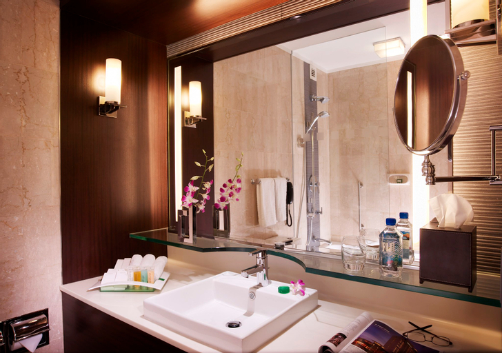 Bathroom 22