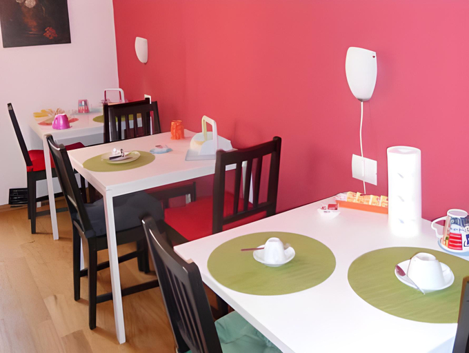 Food & Drinks 2, Affittacamere in Piazzetta, La Spezia