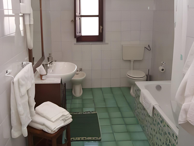 Bathroom 4, Agriturismo Al Poggetto, Palermo