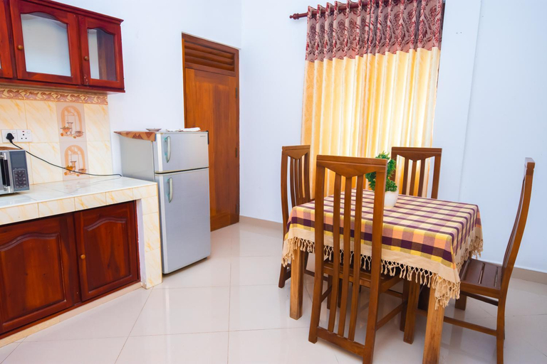 4, SHYNI Guest House, Hikkaduwa