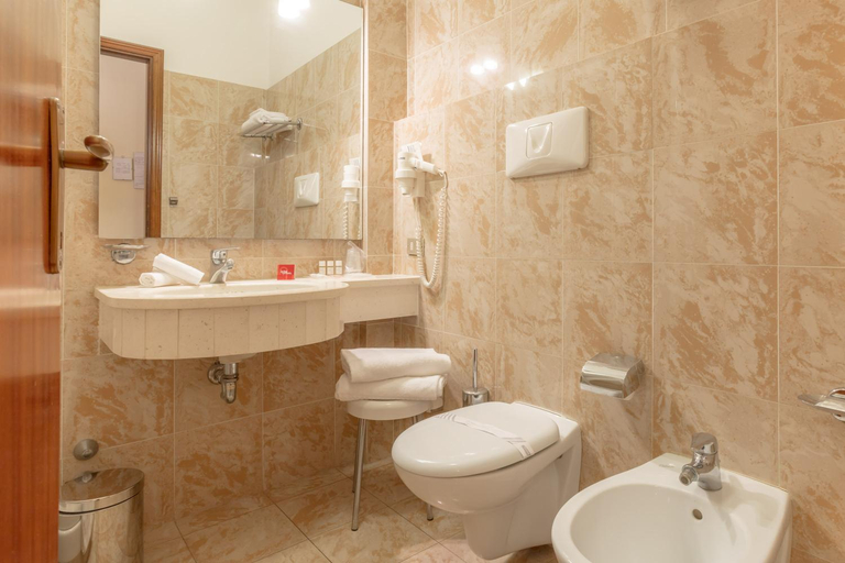 Bathroom 4