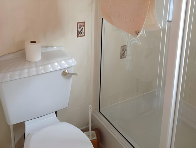 Bathroom 2, The Grove, North Yorkshire