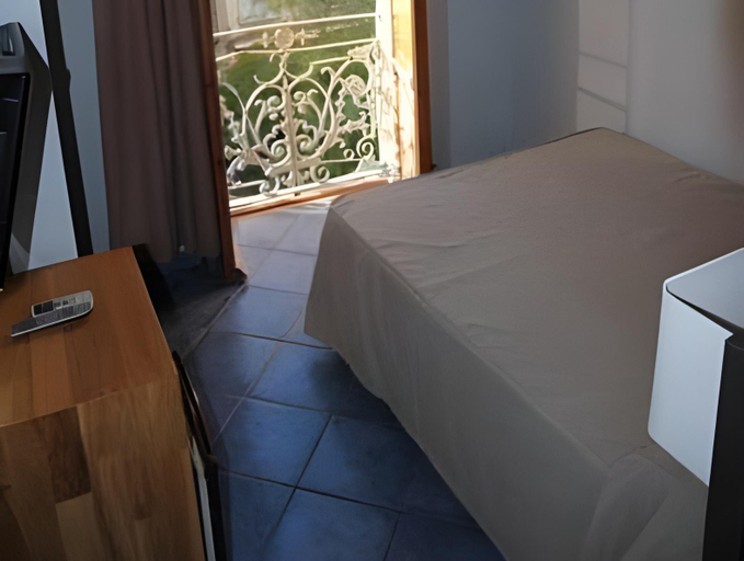Others 5, Hostal Plaza Ruiz, Ceuta