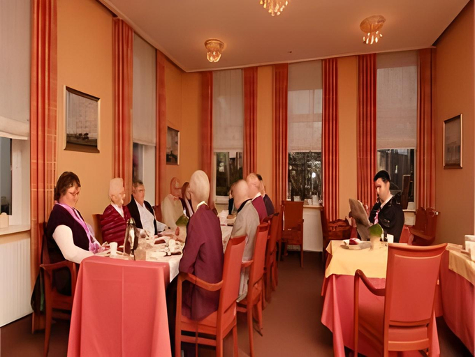 Food & Drinks 4, Hotel Restaurant Zur Linde, Ammerland