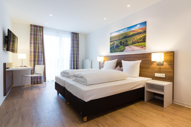 Bedroom 14