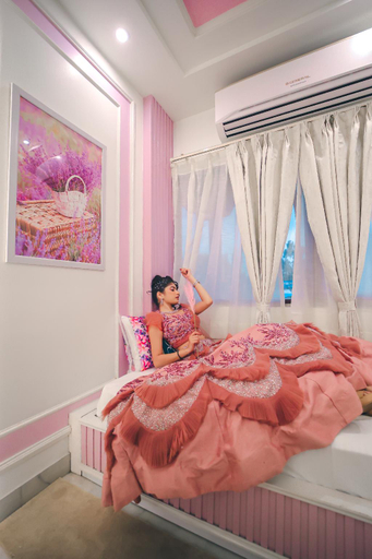 Bedroom 8