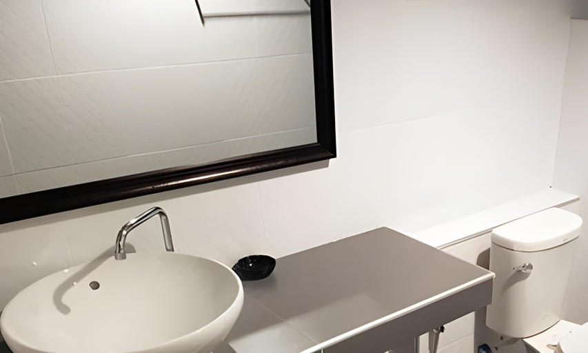 Bathroom 4, Mintara Hotel, Muang Nan