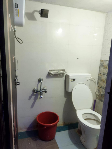 Bedroom 5, Karthik home stay, Bellary