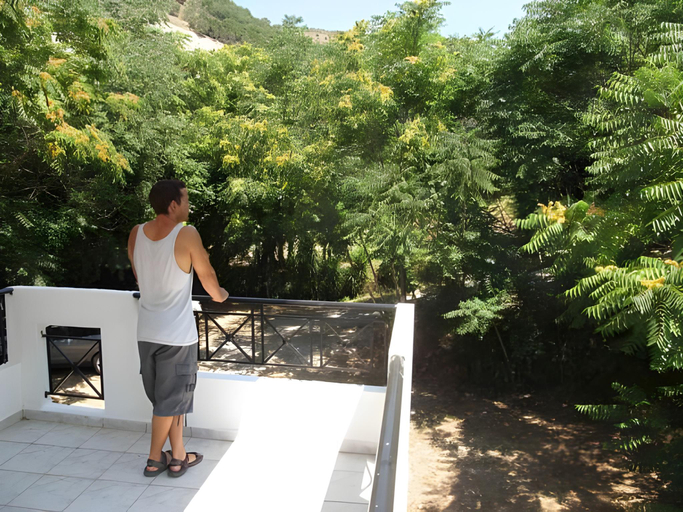 Others 5, Pagona Hotel, Central Greece