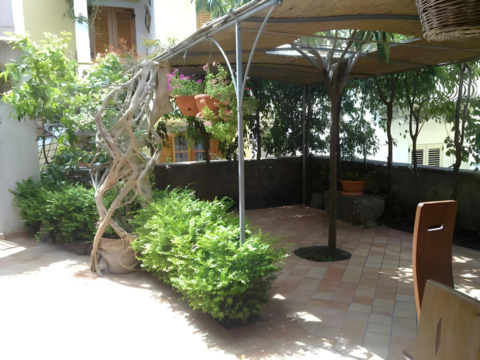 Others 2, Residence Acanto, Messina