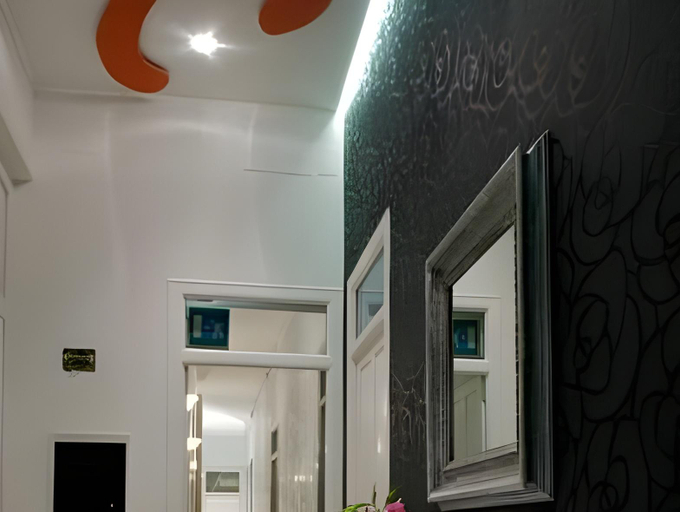 Others 3, B&B Castiglia, Palermo