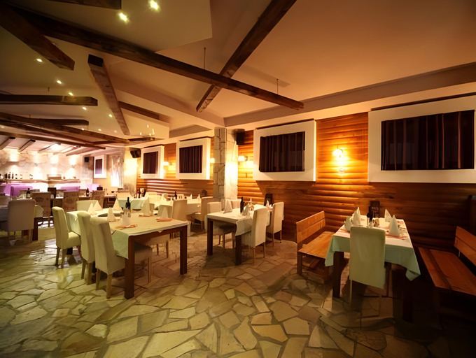 Food & Drinks 4, Polar Star Hotel