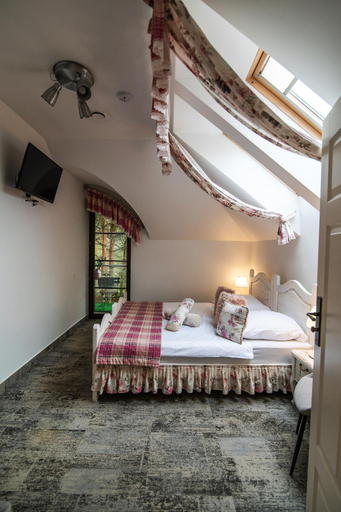 Bedroom 2, Modra Sikorka, Tomaszów Mazowiecki