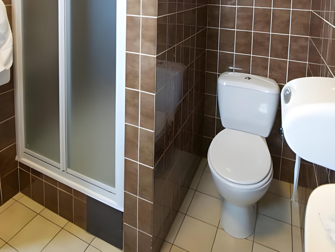Bathroom 2, Hotel De Golf, West-Vlaanderen