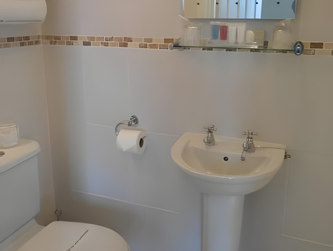 Bathroom 5, The Bluebell Guest House, East Riding of Yorkshire