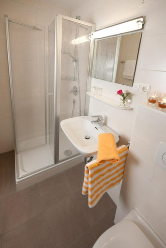 Bedroom 4, Landhotel Gasthof Schreiner, Freyung-Grafenau