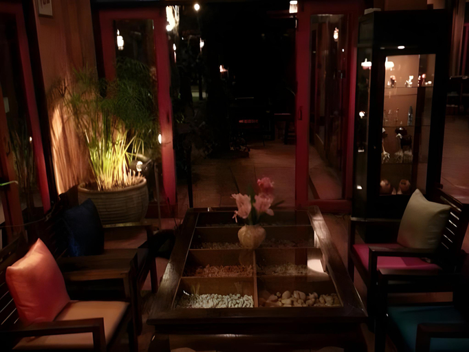 Food & Drinks 5, Saimoonbury Resort, Chai Prakarn