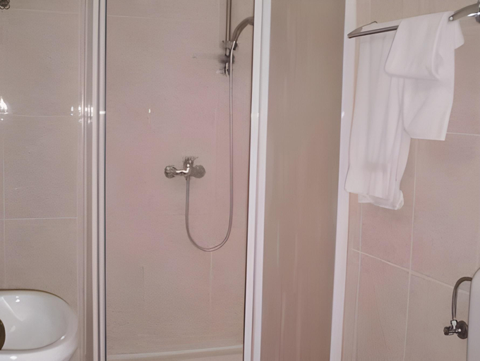 Bathroom 4, Hotel Delaf, Cluj-napoca