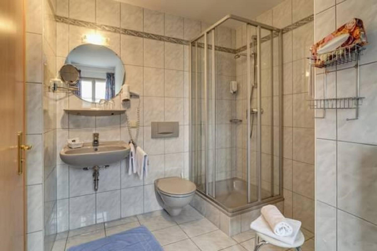 Bathroom, Hotel Hirschenstein, Regen