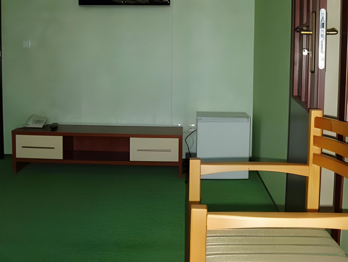 Bedroom 3, Tsvit Paporoti, Iaremchans'ka