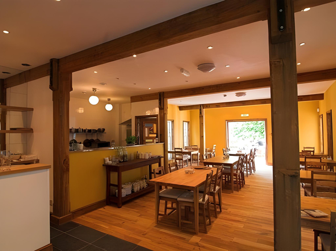 Food & Drinks 4, Lime Tree Hotel, Highland