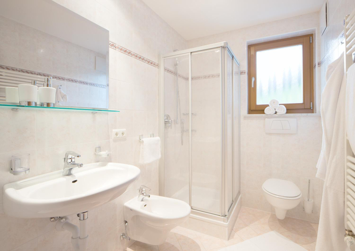 Bathroom 3, Hotel Garni Hochgruber, Bolzano