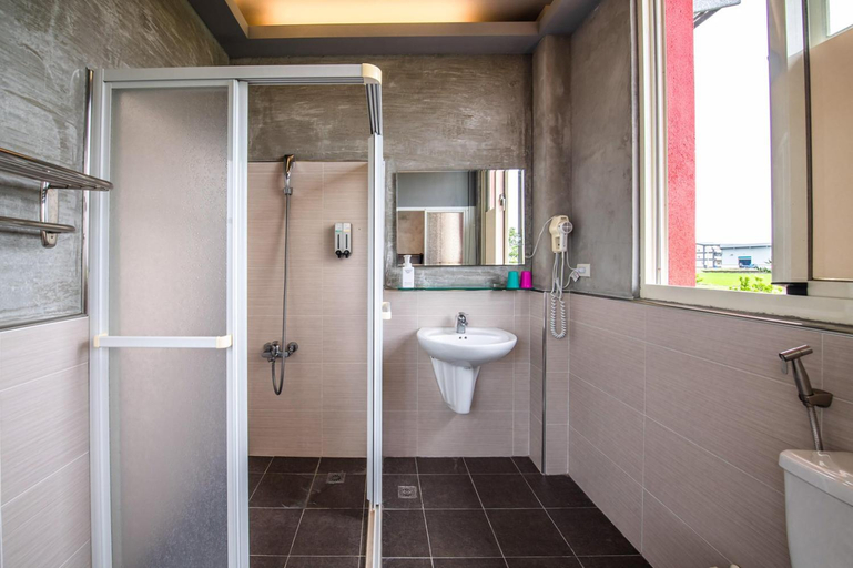 Bathroom 3, Farmland BB, Yilan