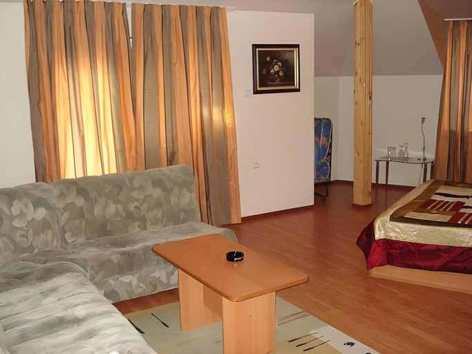 Bedroom 2, Hotel Orient, Blagoevgrad