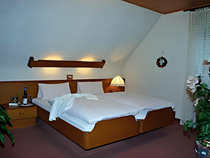 Bedroom, Gasthaus Zum Rothenberg, Südwestpfalz