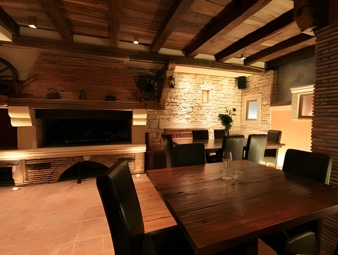 Food & Drinks 2, Vilola, Umag